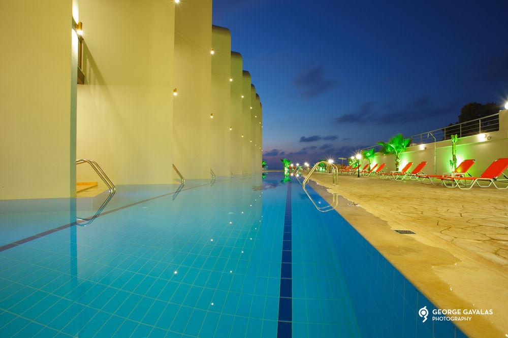 Agelia Beach Hotel Sfáka 外观 照片