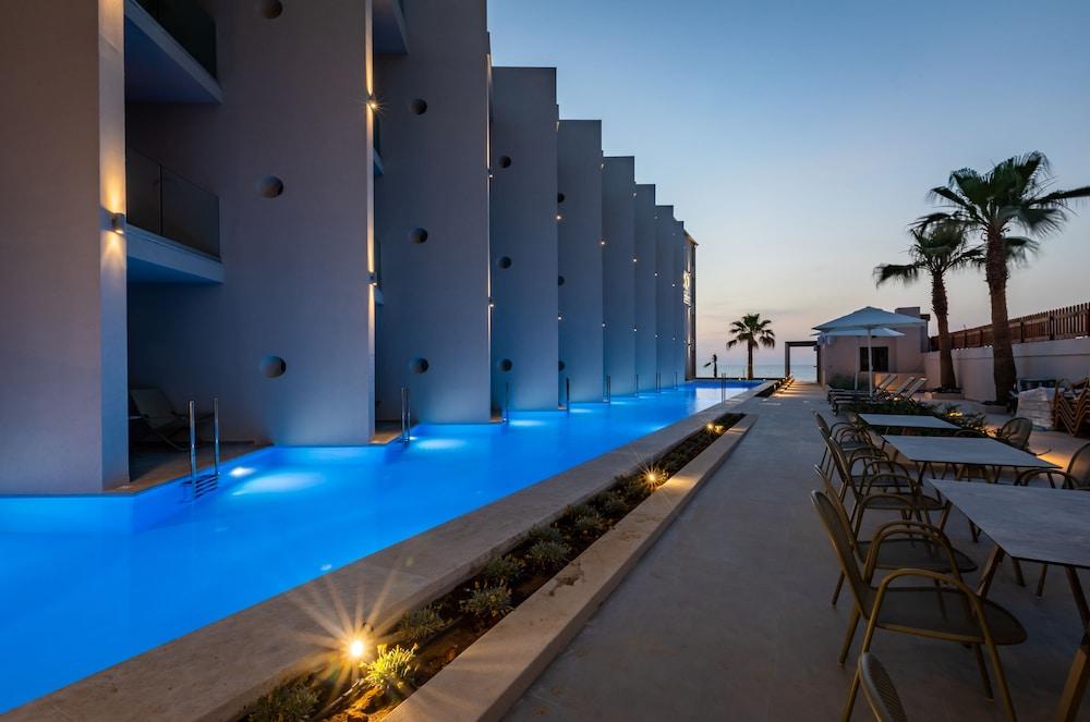 Agelia Beach Hotel Sfáka 外观 照片