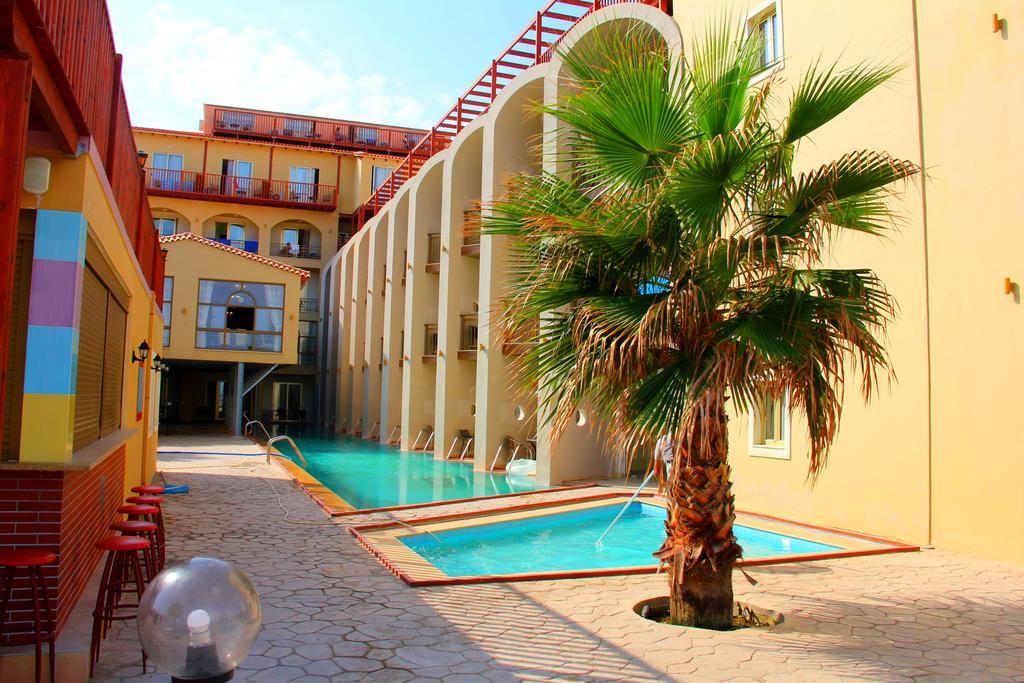 Agelia Beach Hotel Sfáka 外观 照片