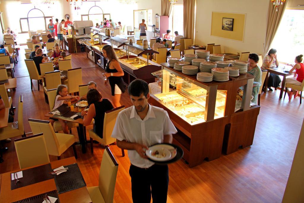 Agelia Beach Hotel Sfáka 外观 照片