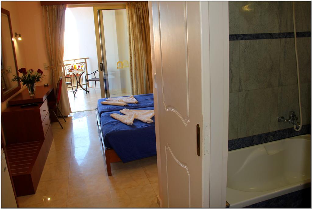 Agelia Beach Hotel Sfáka 外观 照片