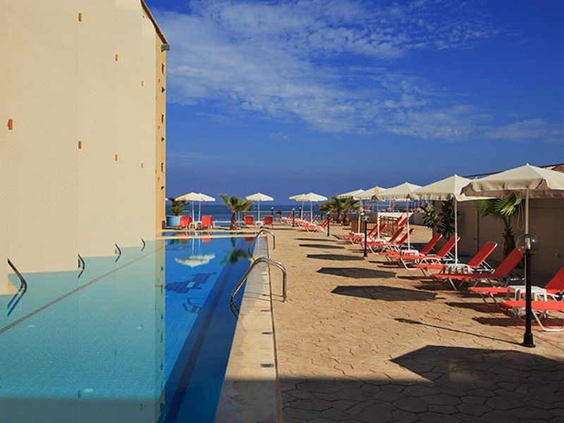 Agelia Beach Hotel Sfáka 外观 照片